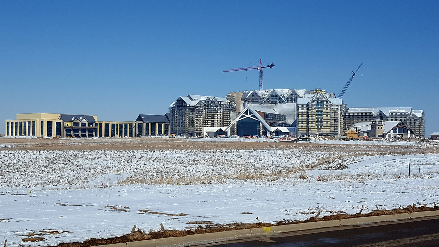 The project was the largest hotel under construction in U.S. at the time.