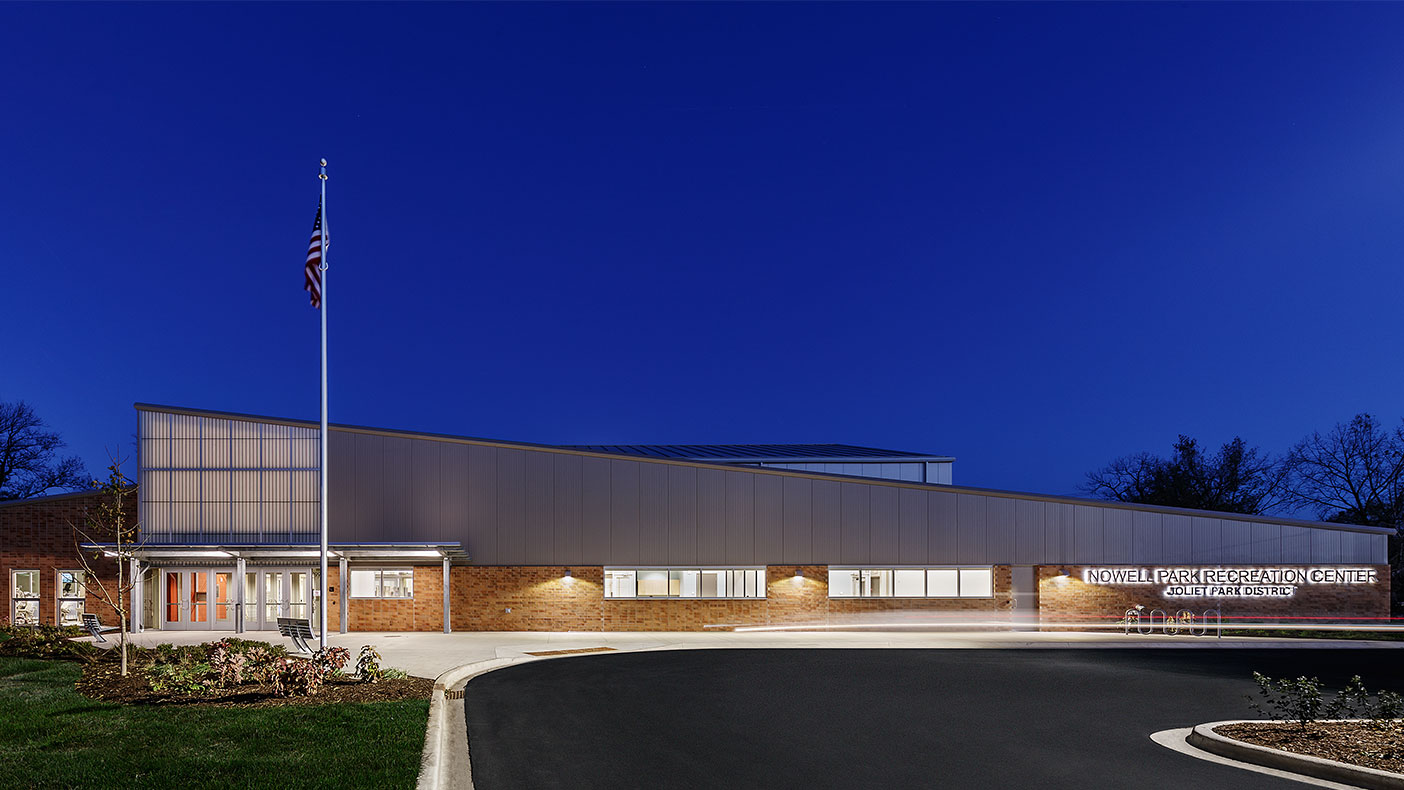 Our team assisted the Joliet Park District in fulfilling a November 2014 referendum to construct a new east-side community recreation center. 